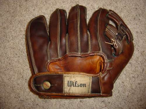 Wilson 601 Outward Seams Back